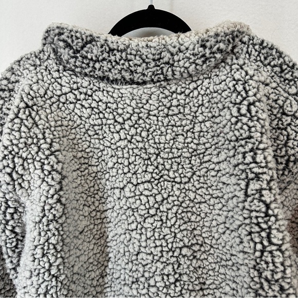 Stamford Connecticut Black Knight Sherpa Quarter Zip Pullover Size XL GRAY - Picture 9 of 10